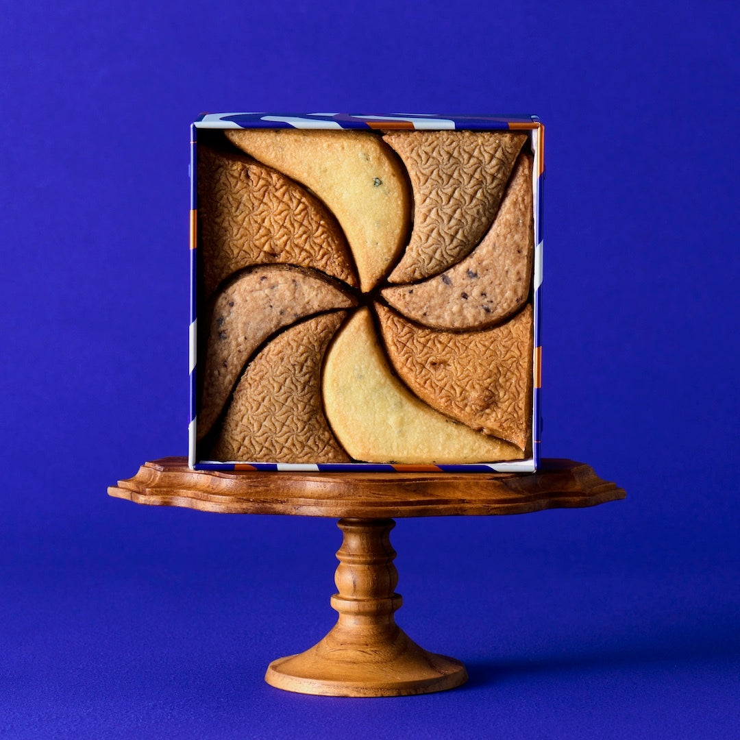 しろいし洋菓子店のショコラクッキー缶~雪降る街のちいさなおはなし~