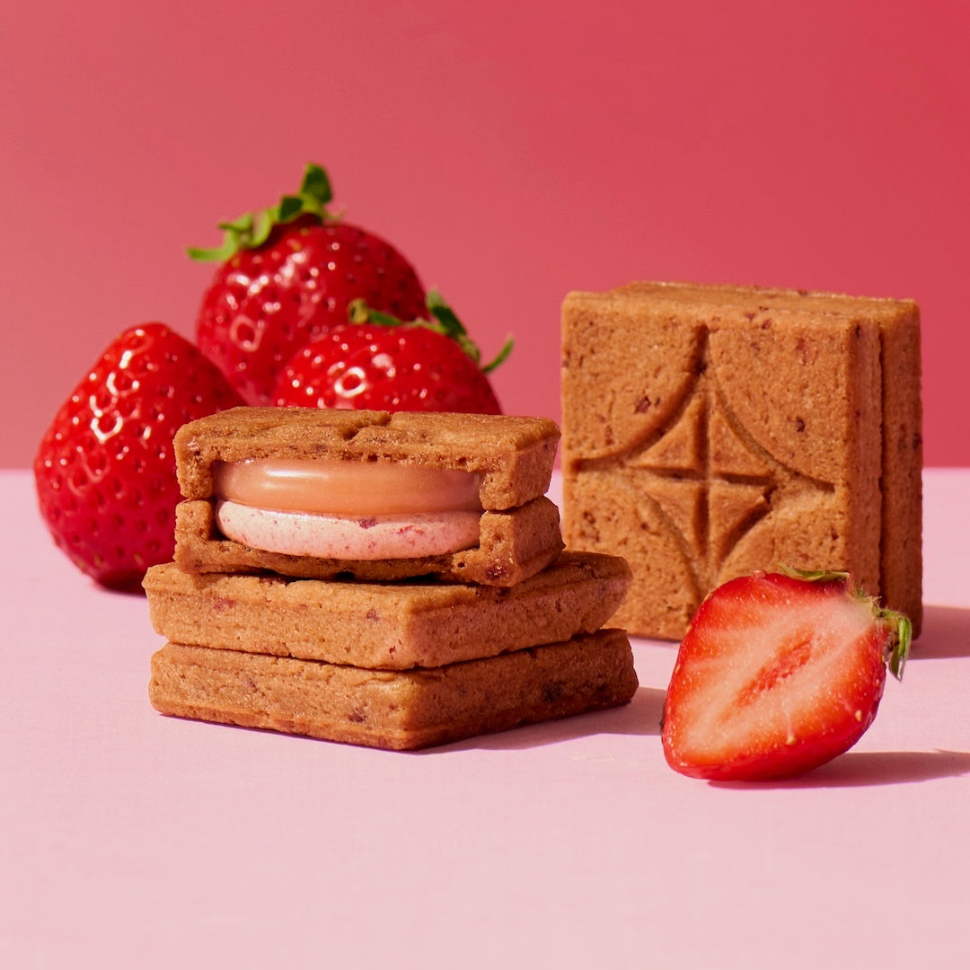 【季節限定デザイン】バターサンド2種セット贈り物〈贅沢いちご〉10個入