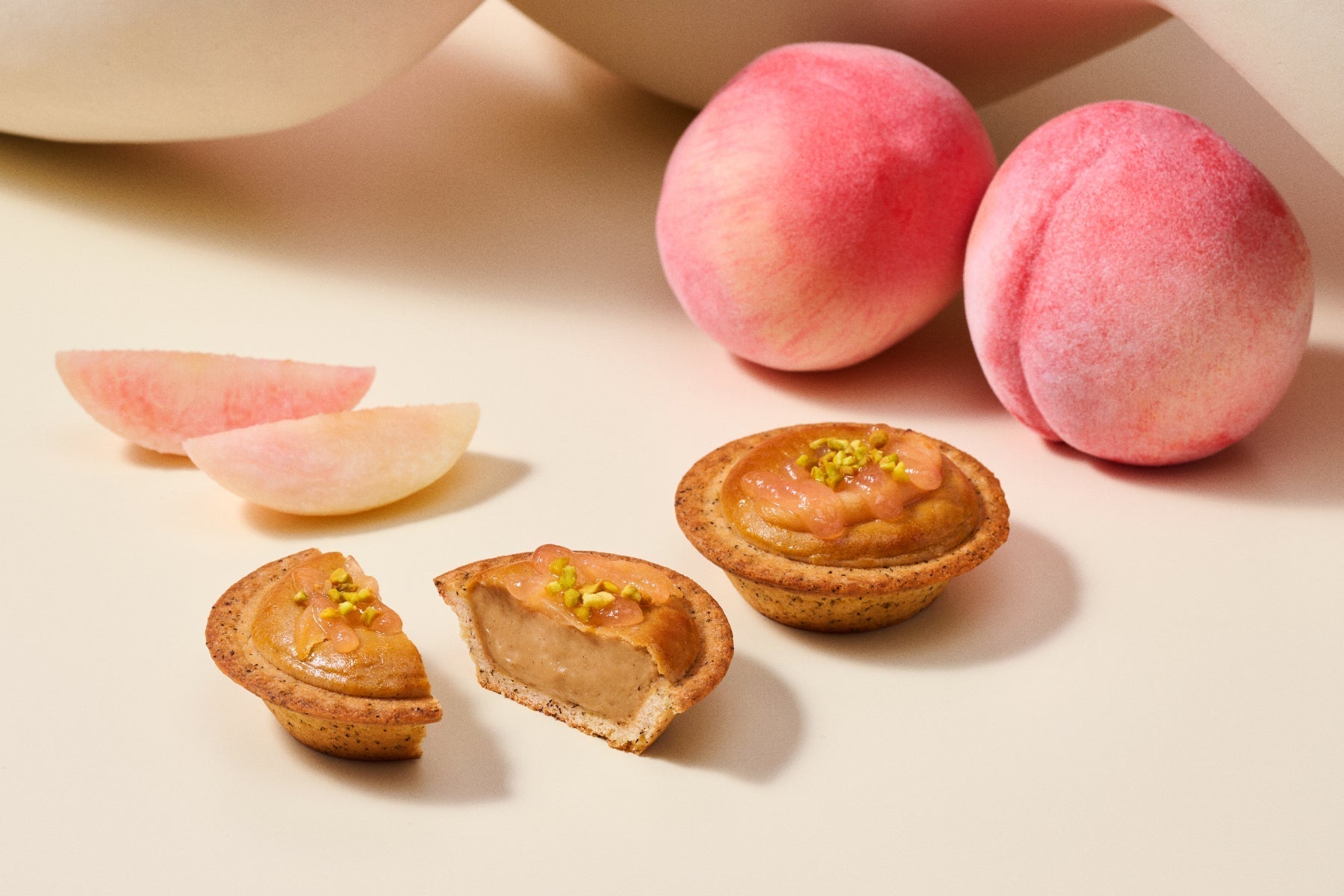 【BAKE CHEESE TART】7月15日（火）販売「焼きたてタルト ピーチアールグレイチーズ」