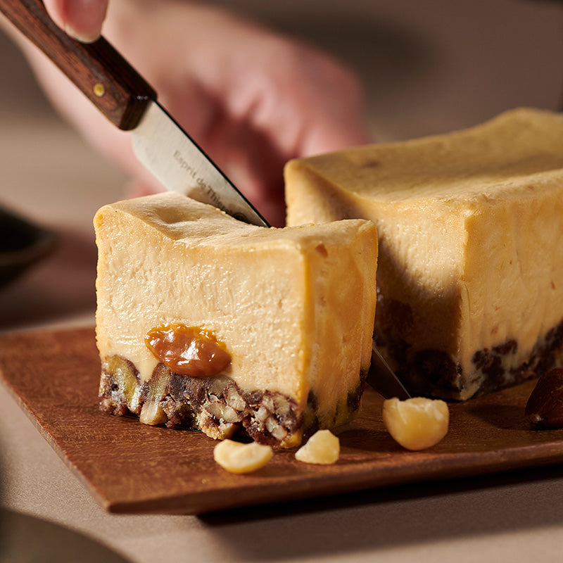 ブロンドチョコレートとチーズがとろける味わいの「ヘーゼルナッツとブロンドチョコのチーズテリーヌ」 が冬季限定で新発売