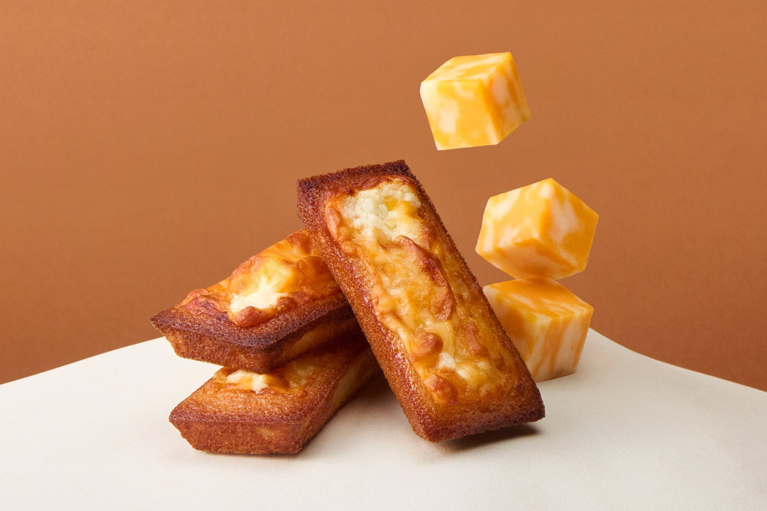 【BAKE CHEESE TART】7/1（火）発売「焼きたてフィナンシェ コルビージャックチーズ」
