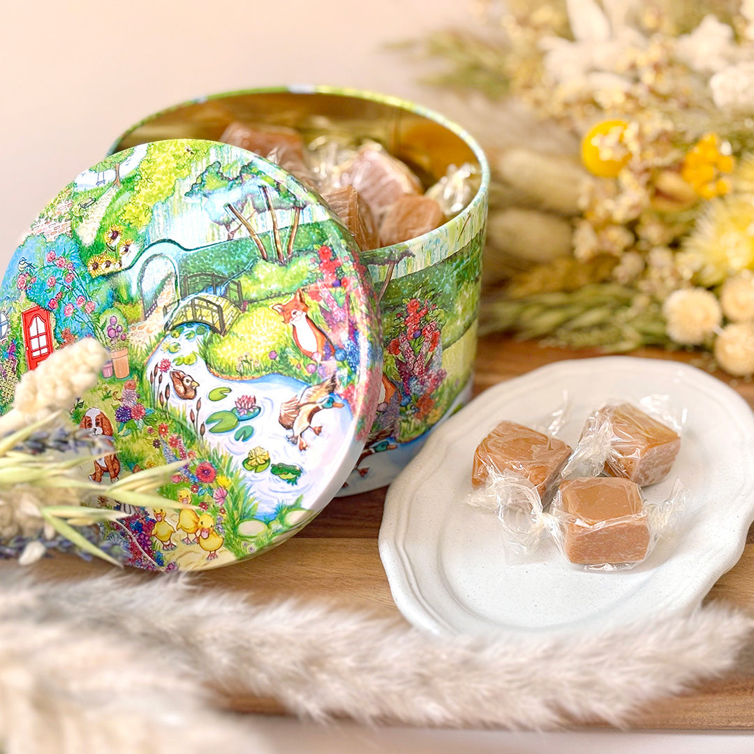 【ガーディナーズ】カントリーガーデン缶 クリームファッジ　