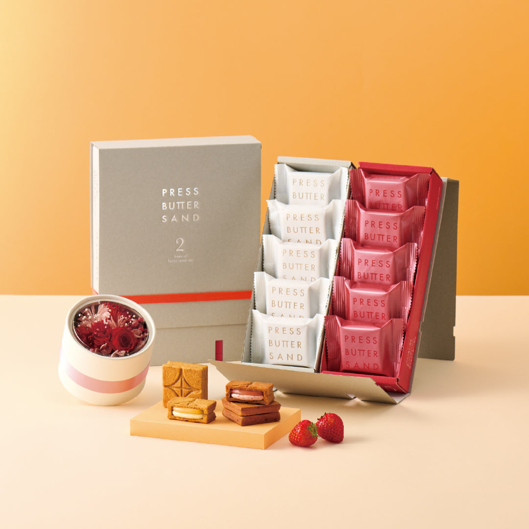 バターサンド2種セット贈り物〈贅沢いちご〉10個入＆ドームフラワーボックス